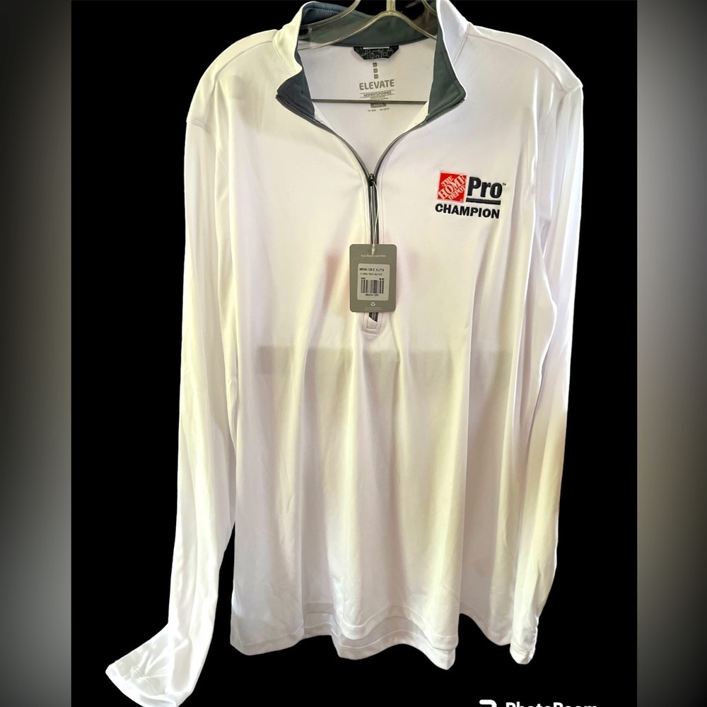 3/$13 Womens HD(logo) Elevate Sporty Vega 1/4 Zip pullover w/UV protection.